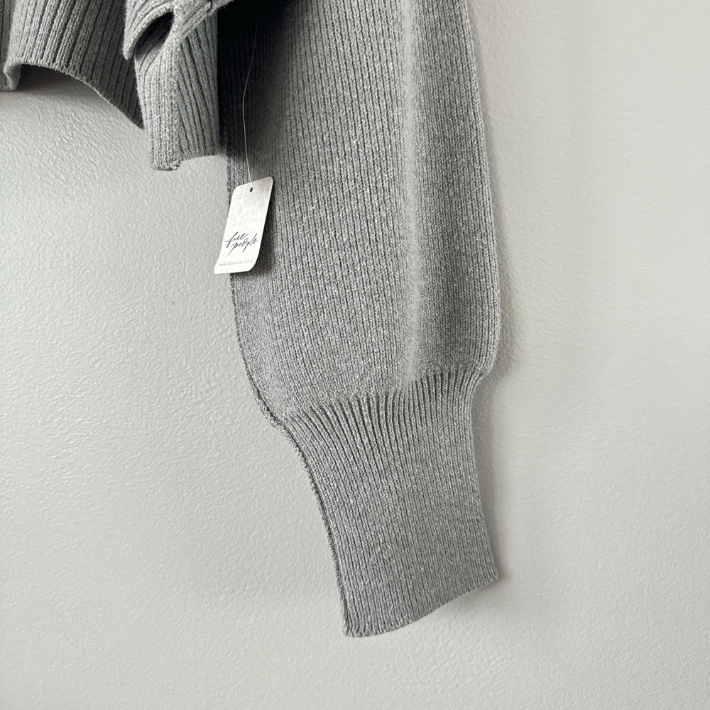 Free People Easy Street Crop Pullover Grey oversized New with tags! - Picture 8 of 16